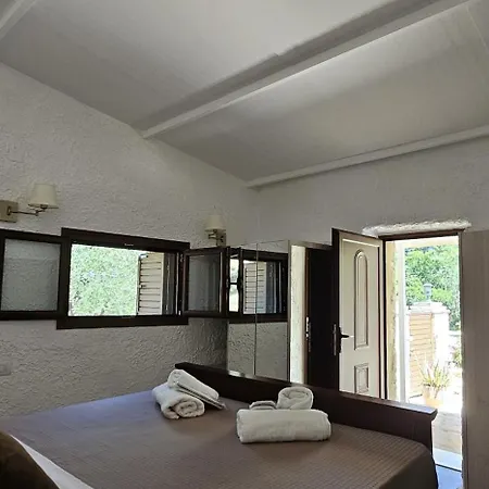 度假居 Meditation